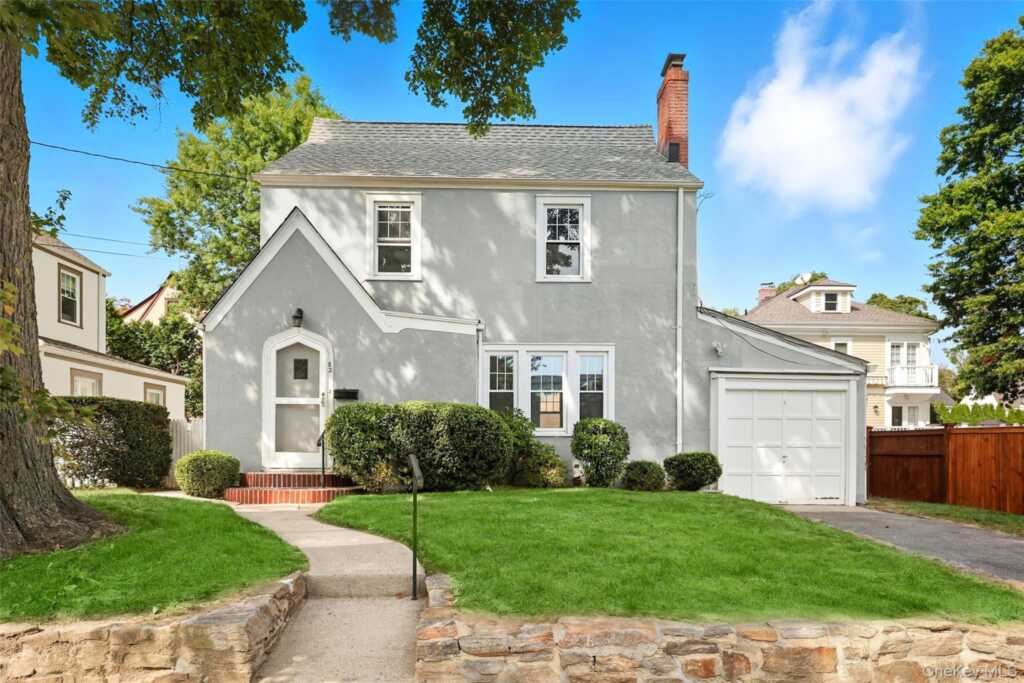 82 Shelley Avenue, Rye, NY 10573 - Photo 2 of 23