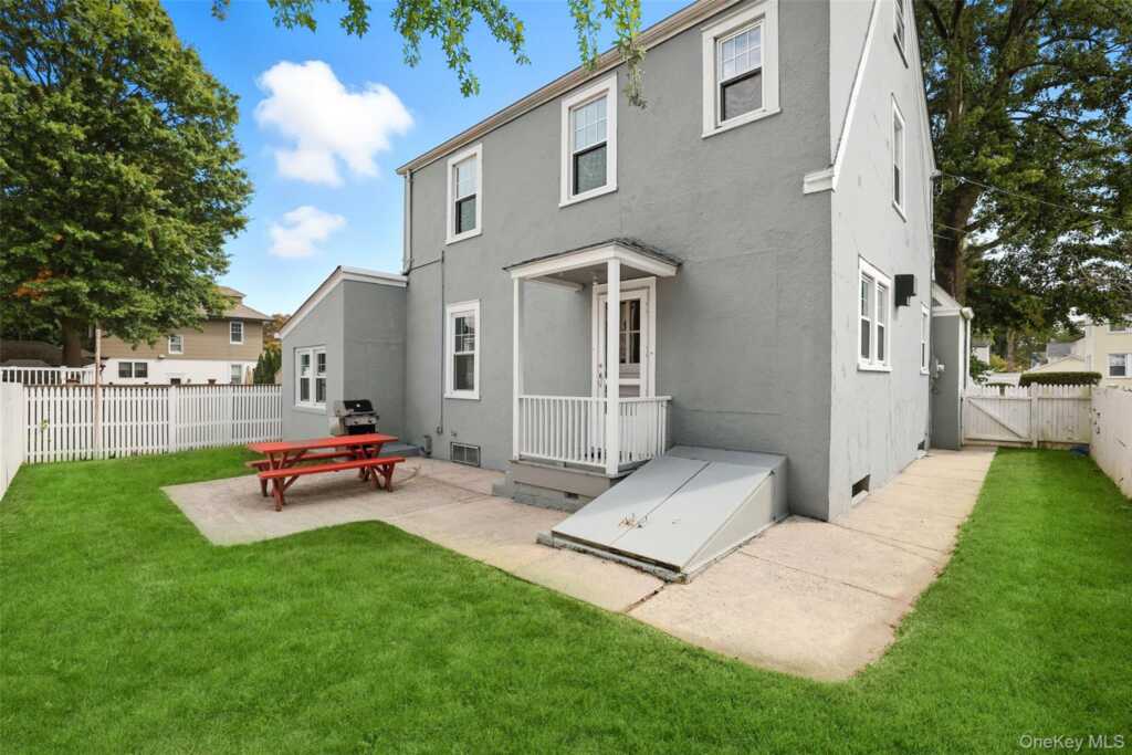 82 Shelley Avenue, Rye, NY 10573 - Photo 21 of 23