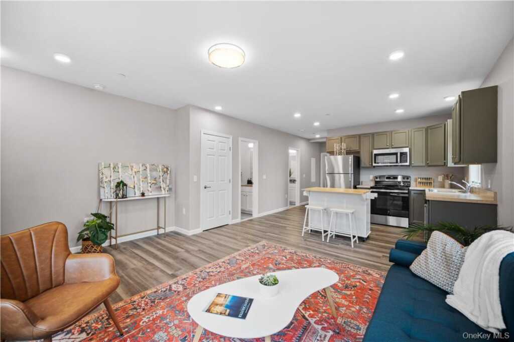 108 Kensico Avenue, Unit #3B, White Plains, NY 10604 - Photo 3 of 26