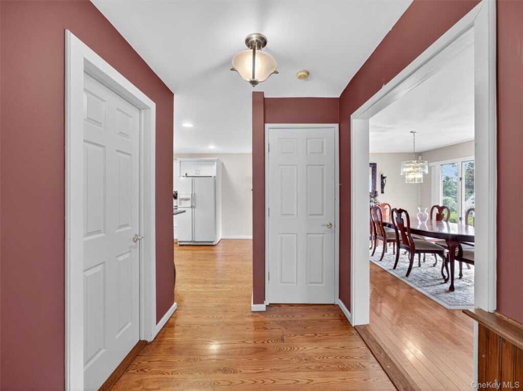 38 Van Buren Street, Pearl River, NY 10965 - Photo 13 of 48