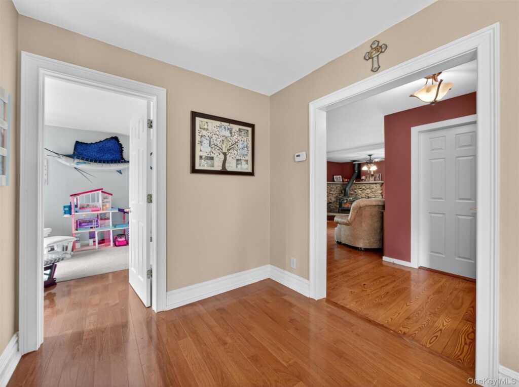 38 Van Buren Street, Pearl River, NY 10965 - Photo 18 of 48