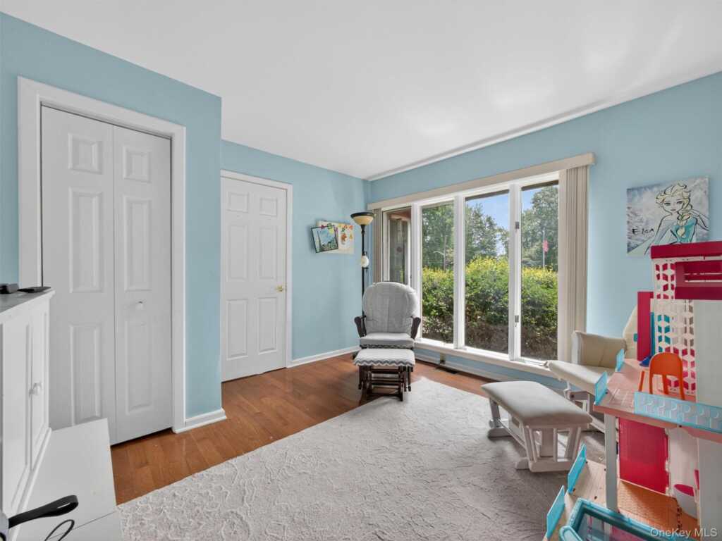 38 Van Buren Street, Pearl River, NY 10965 - Photo 20 of 48