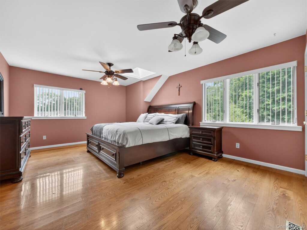 38 Van Buren Street, Pearl River, NY 10965 - Photo 22 of 48