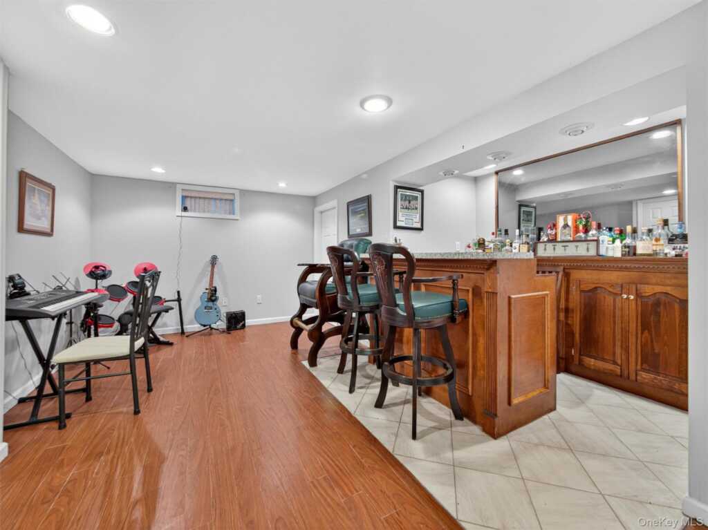 38 Van Buren Street, Pearl River, NY 10965 - Photo 33 of 48