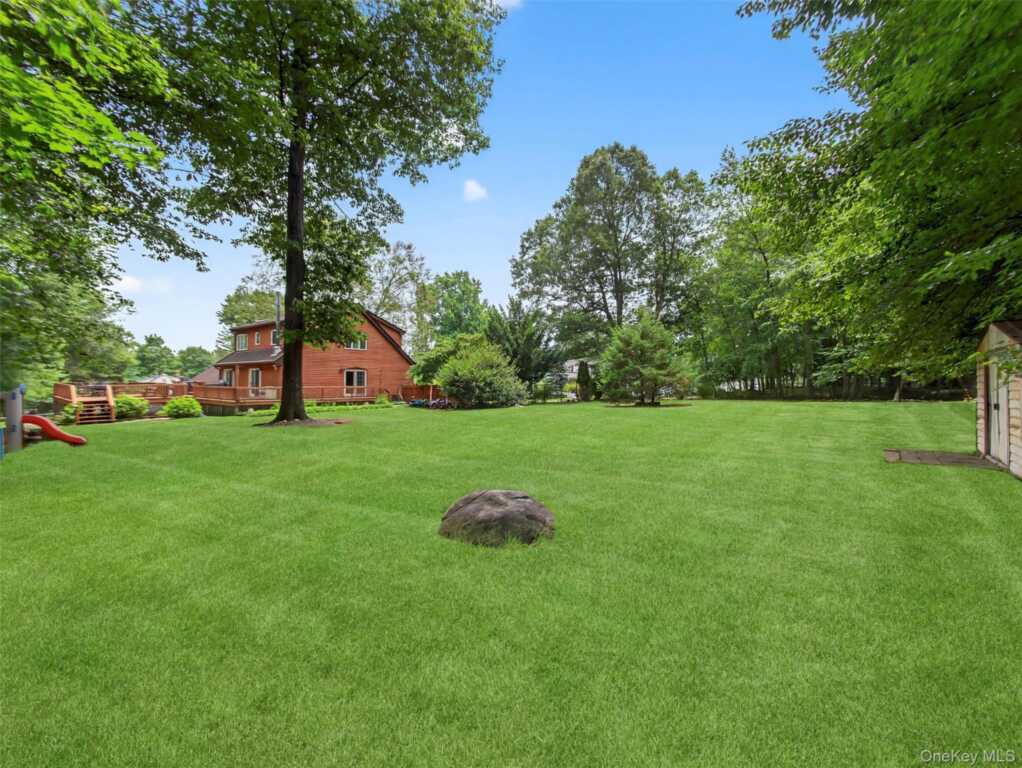 38 Van Buren Street, Pearl River, NY 10965 - Photo 42 of 48