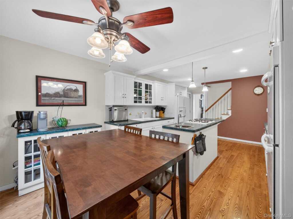 38 Van Buren Street, Pearl River, NY 10965 - Photo 6 of 48