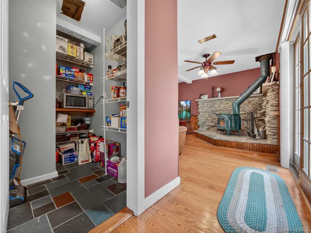 38 Van Buren Street, Pearl River, NY 10965 - Photo 9 of 48