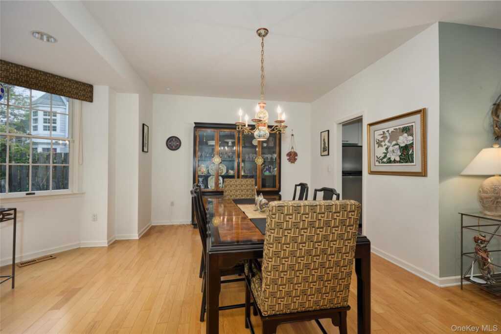 17 Woodlands Drive, Tuxedo Park, NY 10987 - Photo 12 of 36