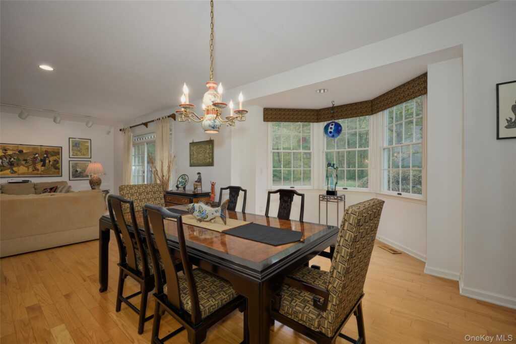 17 Woodlands Drive, Tuxedo Park, NY 10987 - Photo 13 of 36