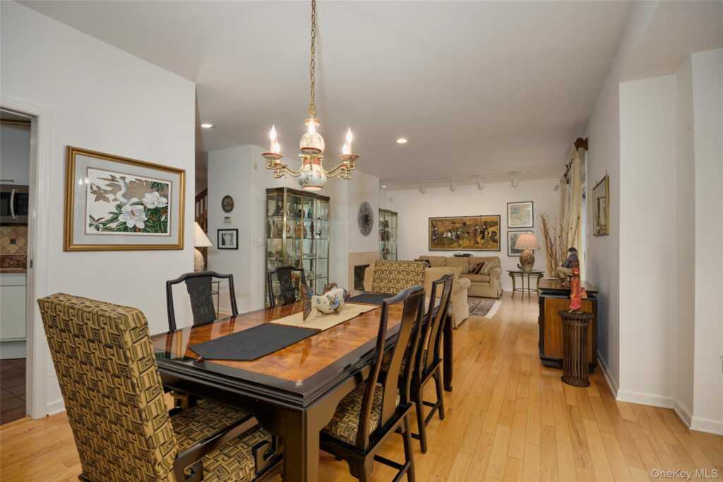 17 Woodlands Drive, Tuxedo Park, NY 10987 - Photo 14 of 36