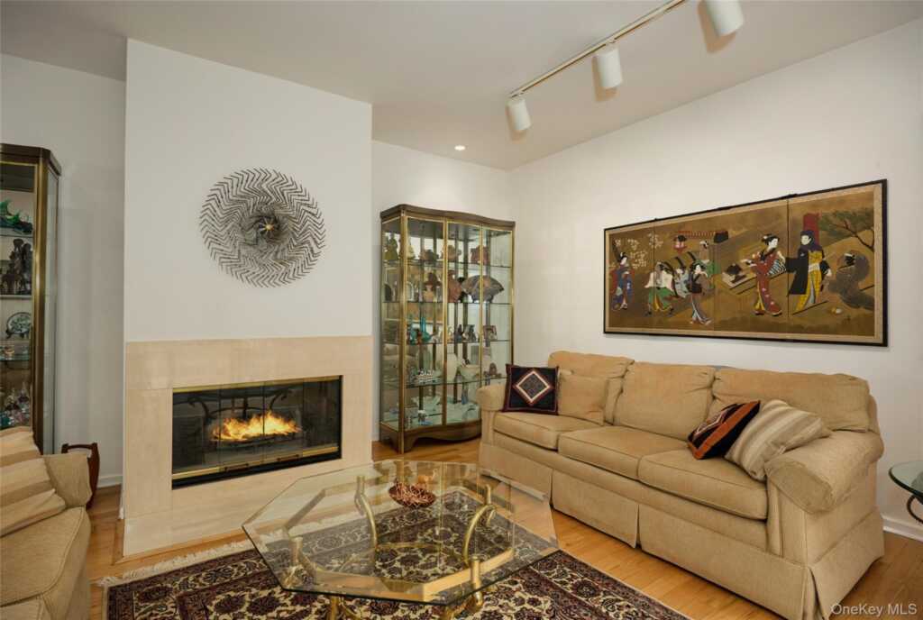 17 Woodlands Drive, Tuxedo Park, NY 10987 - Photo 9 of 36