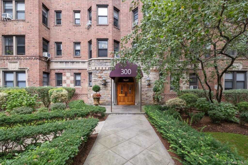 300 Main Street, Unit #3J, White Plains, NY 10601 - Photo 3 of 19