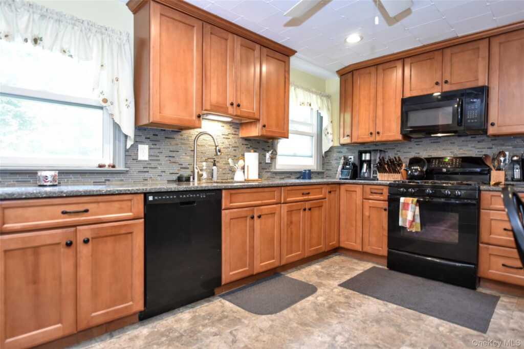 81A Jay Street, Stony Point, NY 10980 - Photo 8 of 26