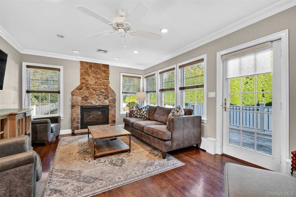 60 Nauraushaun Road, Pearl River, NY 10965 - Photo 14 of 44