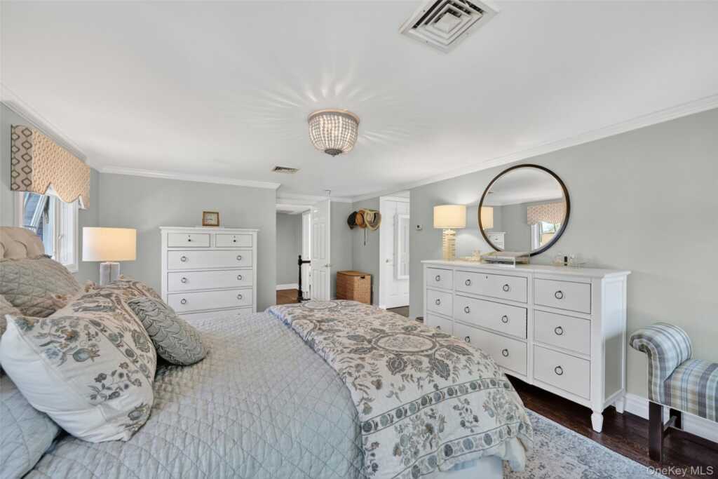 60 Nauraushaun Road, Pearl River, NY 10965 - Photo 20 of 44
