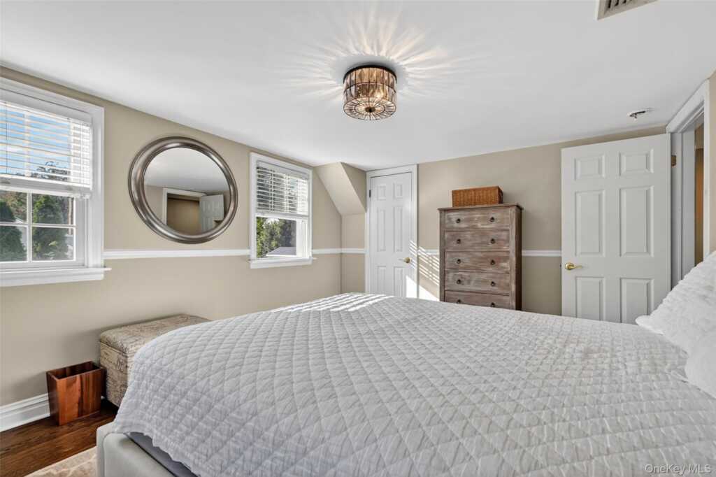 60 Nauraushaun Road, Pearl River, NY 10965 - Photo 24 of 44