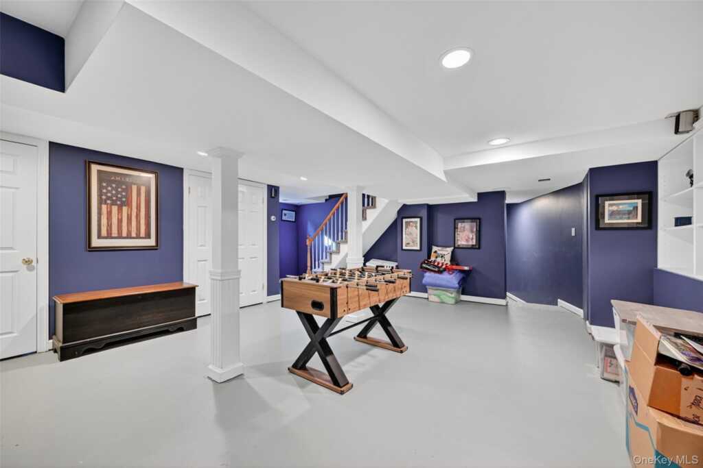60 Nauraushaun Road, Pearl River, NY 10965 - Photo 31 of 44