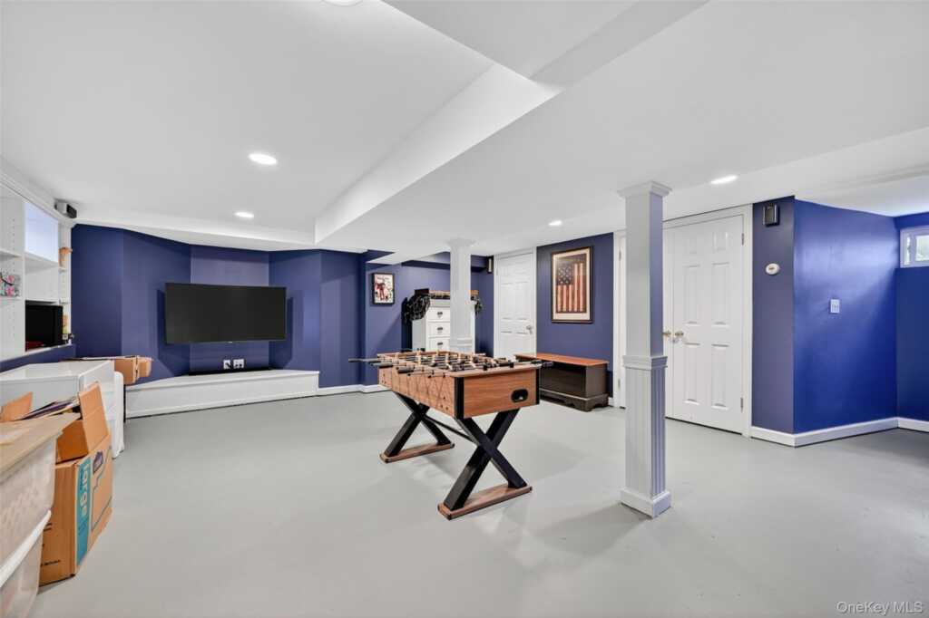 60 Nauraushaun Road, Pearl River, NY 10965 - Photo 32 of 44