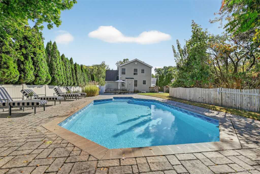 60 Nauraushaun Road, Pearl River, NY 10965 - Photo 37 of 44