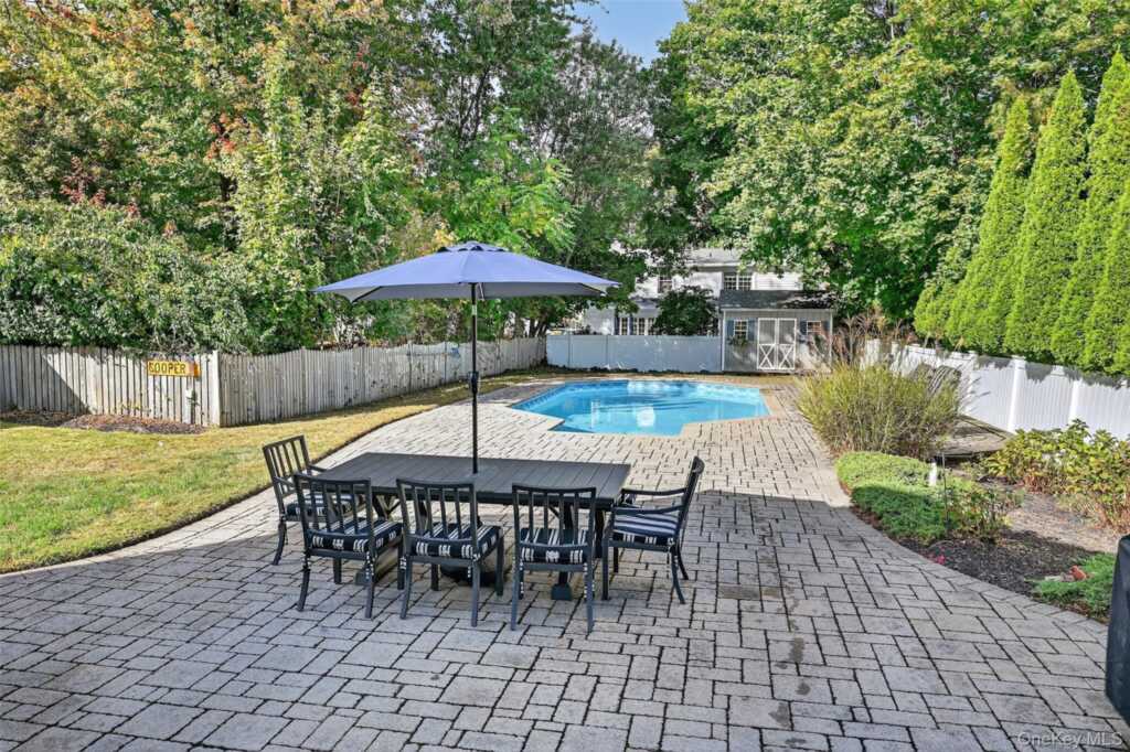 60 Nauraushaun Road, Pearl River, NY 10965 - Photo 38 of 44