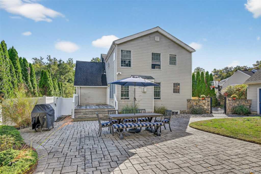 60 Nauraushaun Road, Pearl River, NY 10965 - Photo 39 of 44