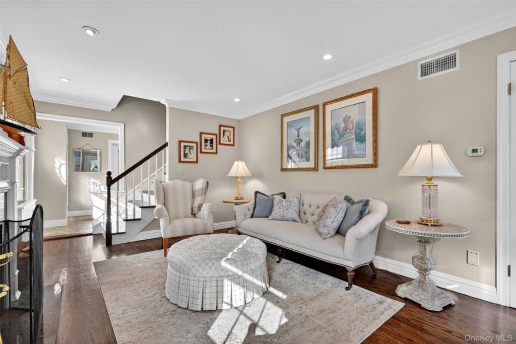 60 Nauraushaun Road, Pearl River, NY 10965 - Photo 8 of 44