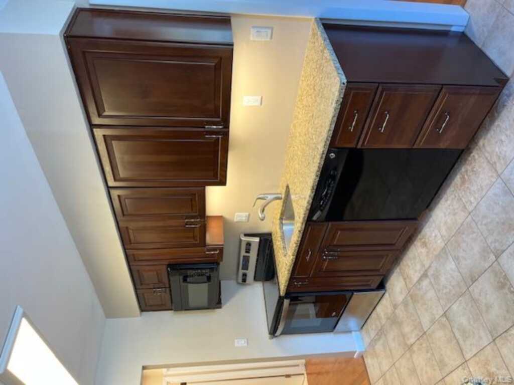 10 Sierra Vista Lane, Unit #10, Valley Cottage, NY 10989 - Photo 4 of 16