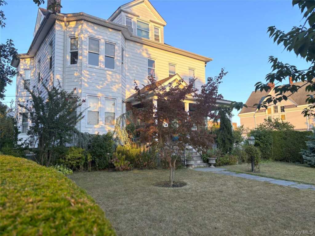 4 Bancker Place, Unit #2, New Rochelle, NY 10805 - Photo 15 of 17