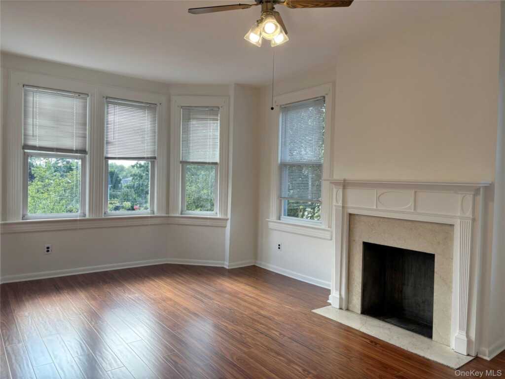 4 Bancker Place, Unit #2, New Rochelle, NY 10805 - Photo 4 of 17