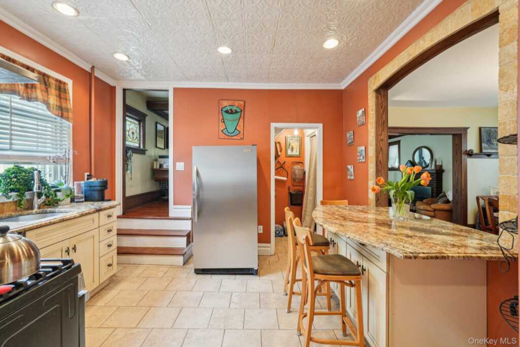 74 Maple Avenue, Suffern, NY 10901 - Photo 13 of 50