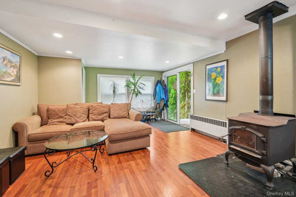 74 Maple Avenue, Suffern, NY 10901 - Photo 21 of 50