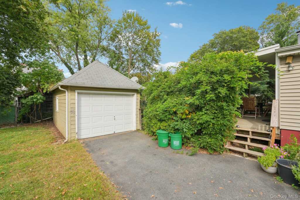 74 Maple Avenue, Suffern, NY 10901 - Photo 42 of 50