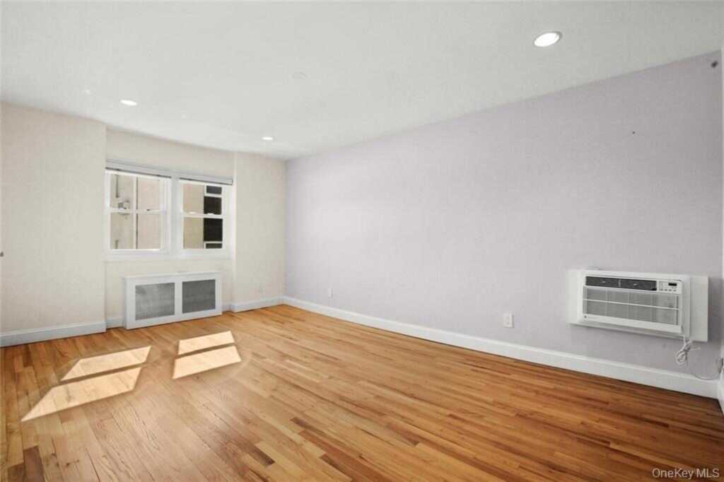 79 Wiltshire Road, Unit #A6, New Rochelle, NY 10583 - Photo 10 of 15