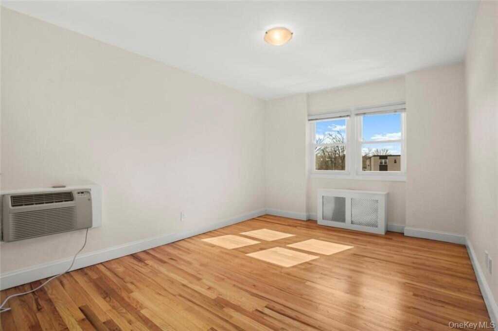 79 Wiltshire Road, Unit #A6, New Rochelle, NY 10583 - Photo 12 of 15