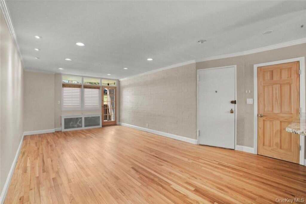 79 Wiltshire Road, Unit #A6, New Rochelle, NY 10583 - Photo 7 of 15
