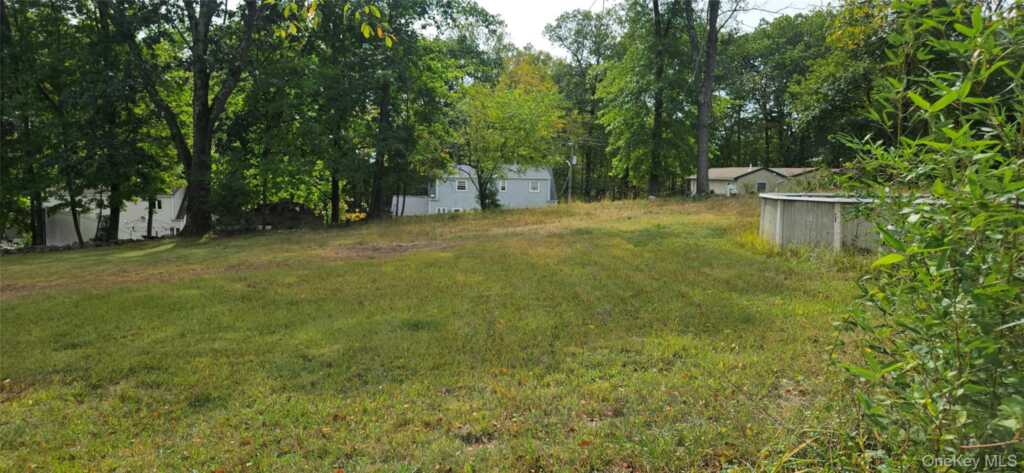 80 Lenape Road, Pearl River, NY 10965 - Photo 3 of 4