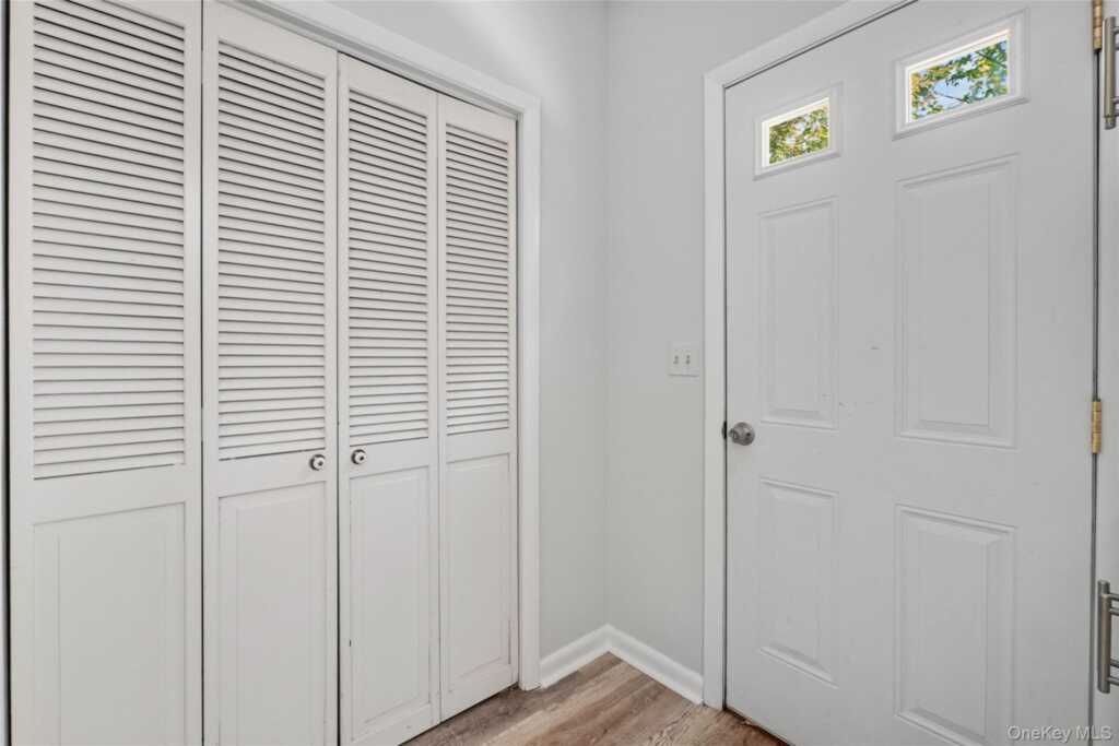 515 Mountainview Avenue, Valley Cottage, NY 10989 - Photo 24 of 48