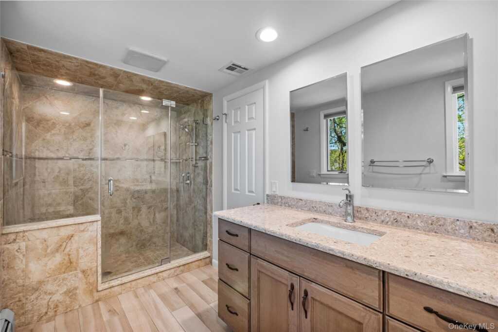 515 Mountainview Avenue, Valley Cottage, NY 10989 - Photo 34 of 48