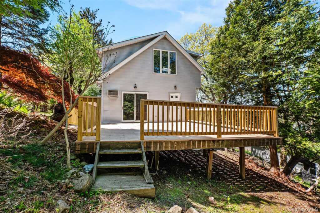 515 Mountainview Avenue, Valley Cottage, NY 10989 - Photo 39 of 48