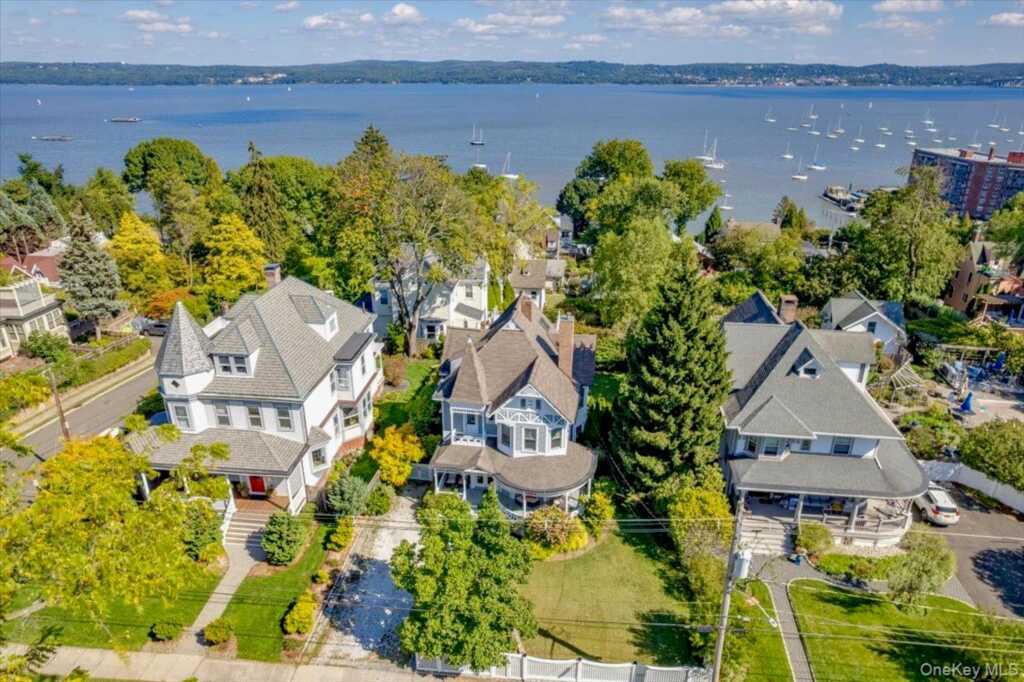 201 Broadway, Nyack, NY 10960 - Photo 2 of 36