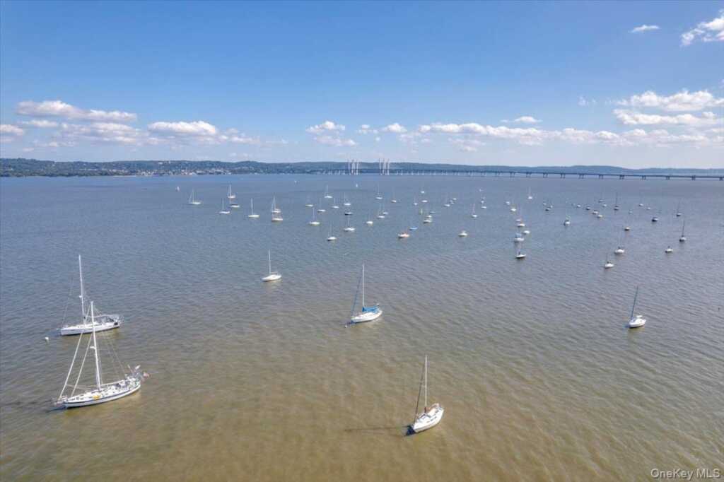 201 Broadway, Nyack, NY 10960 - Photo 30 of 36