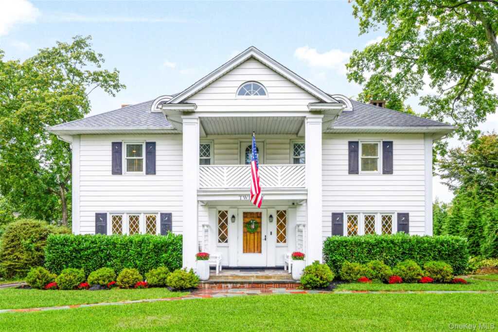 20 Elk Avenue, New Rochelle, NY 10804