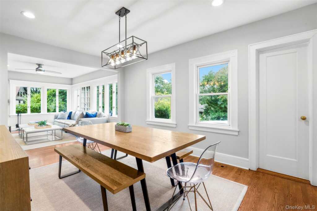 20 Elk Avenue, New Rochelle, NY 10804 - Photo 13 of 47