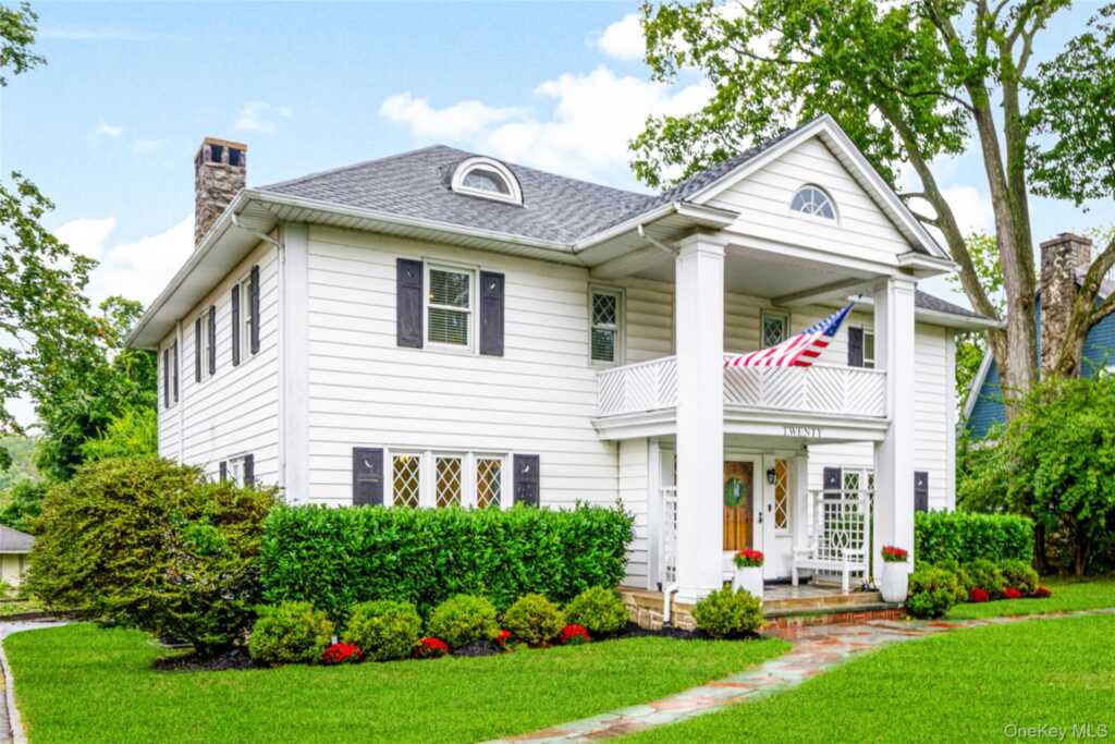 20 Elk Avenue, New Rochelle, NY 10804 - Photo 39 of 47