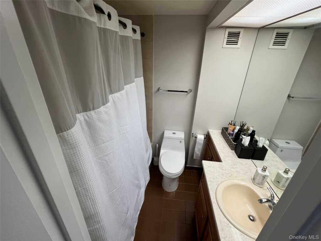 10 Cottage Place, Unit #4F, White Plains, NY 10601 - Photo 11 of 22