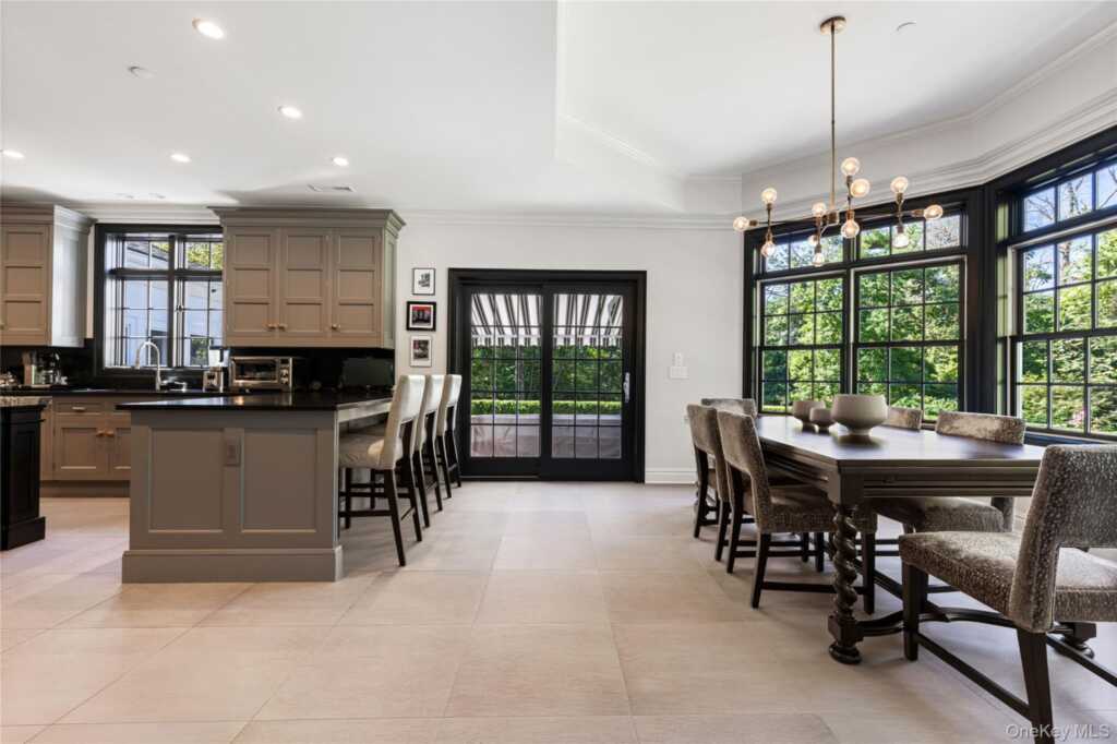 20 Woodland Drive, Rye, NY 10573 - Photo 12 of 33