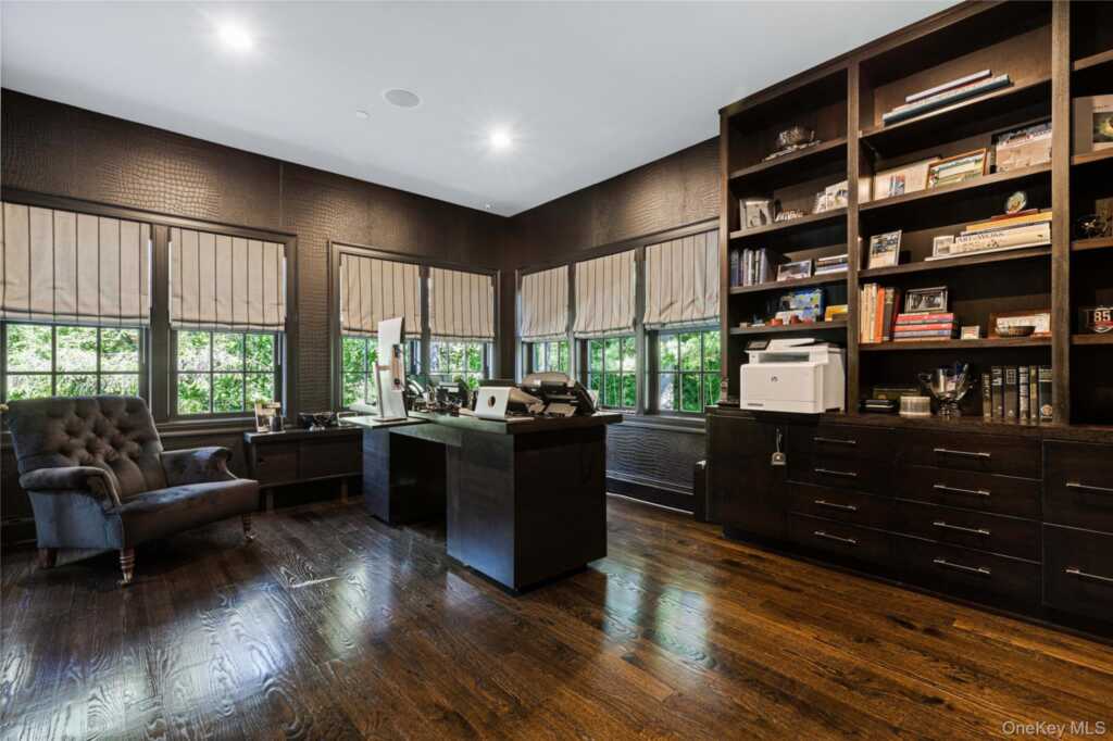 20 Woodland Drive, Rye, NY 10573 - Photo 16 of 33