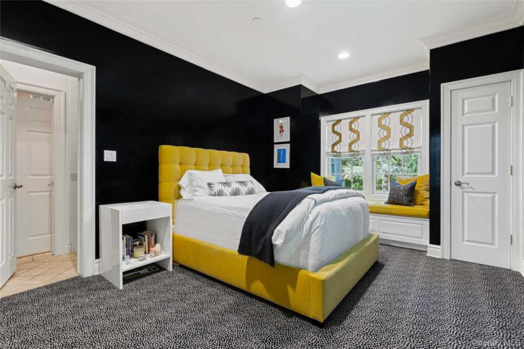 20 Woodland Drive, Rye, NY 10573 - Photo 17 of 33