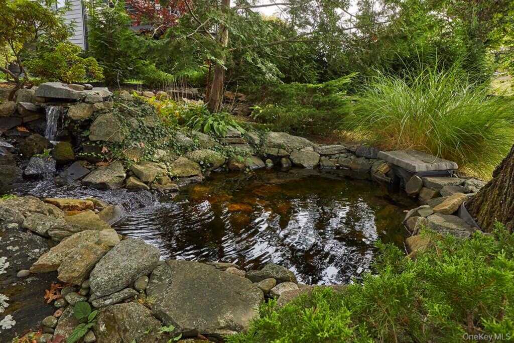 179 Van Etten Boulevard, New Rochelle, NY 10804 - Photo 25 of 28