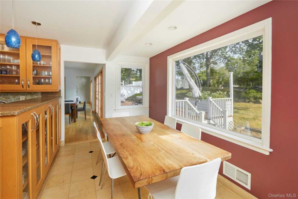 179 Van Etten Boulevard, New Rochelle, NY 10804 - Photo 9 of 28